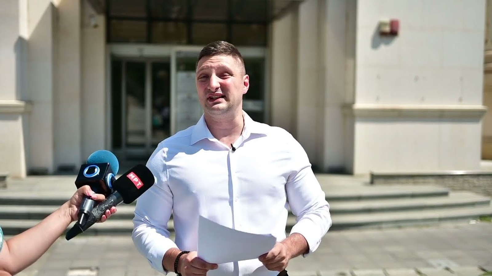 Кривична пријава за Сашо Клековски: 22 дена Гостивар пиеше отровна вода, а обвинителството молчи