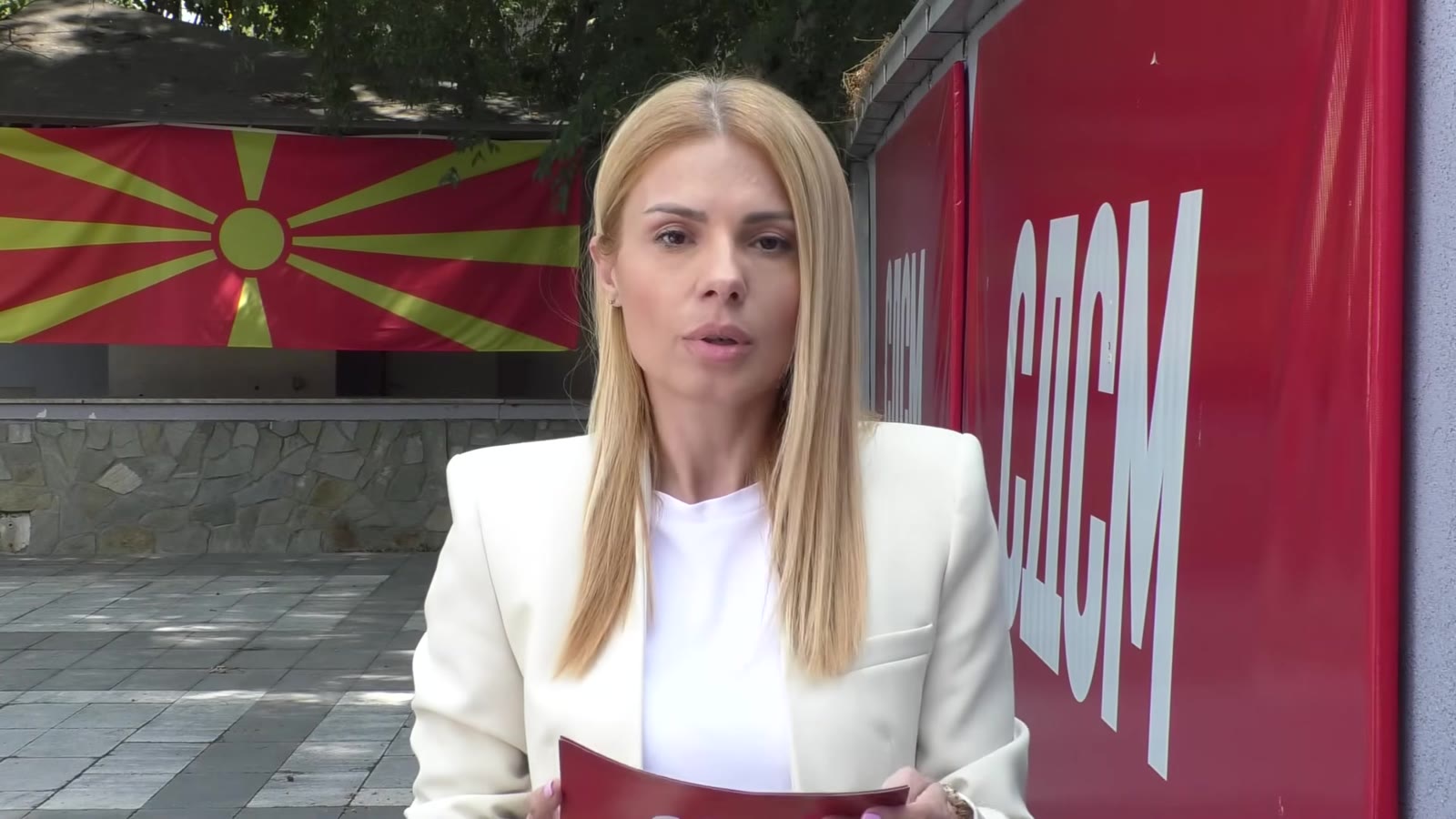 „Човек кој со децении работи за странски служби“: Тешки обвинувања дека Латас ја води највалканата пропаганда во земјата