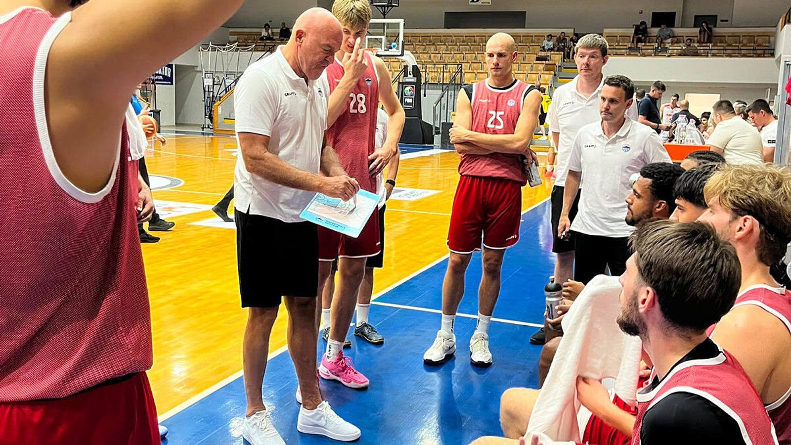 Австрија убедливо поразена од Унгарија пред претквалификациите