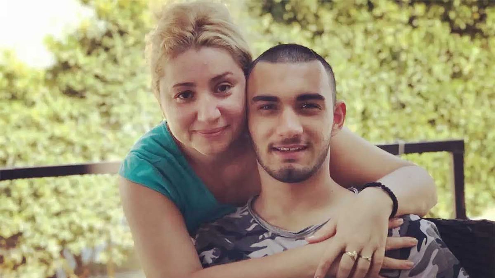 Бојан Илиевски од гробот на мајка си: „Знам дека ме следиш насекаде“