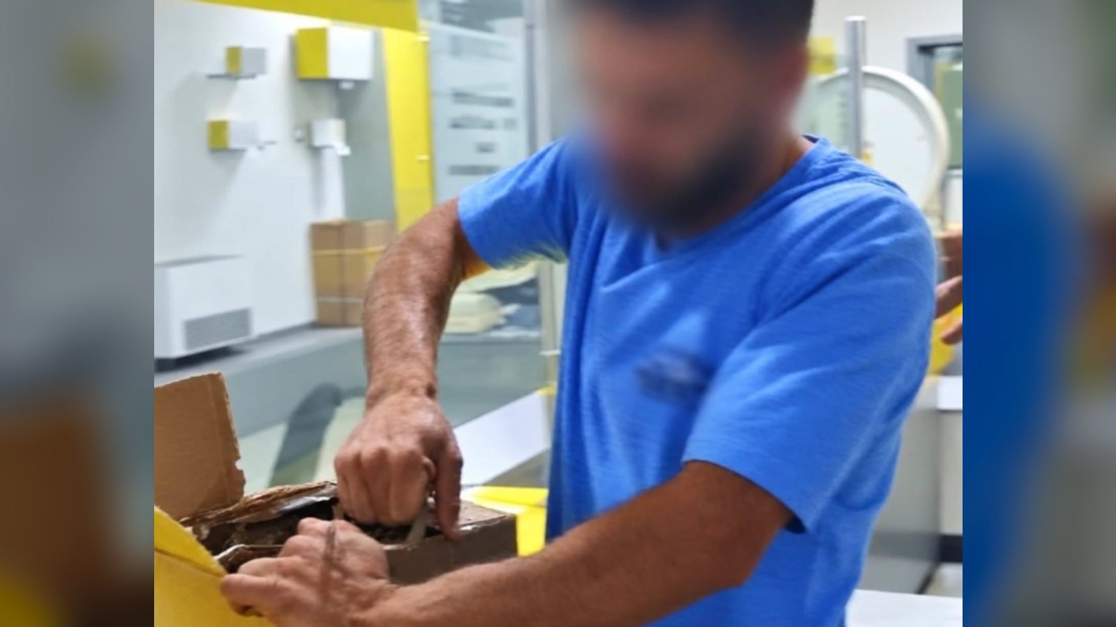 Царинска управа: Во поштенска пратка откриени 700 грама хашиш