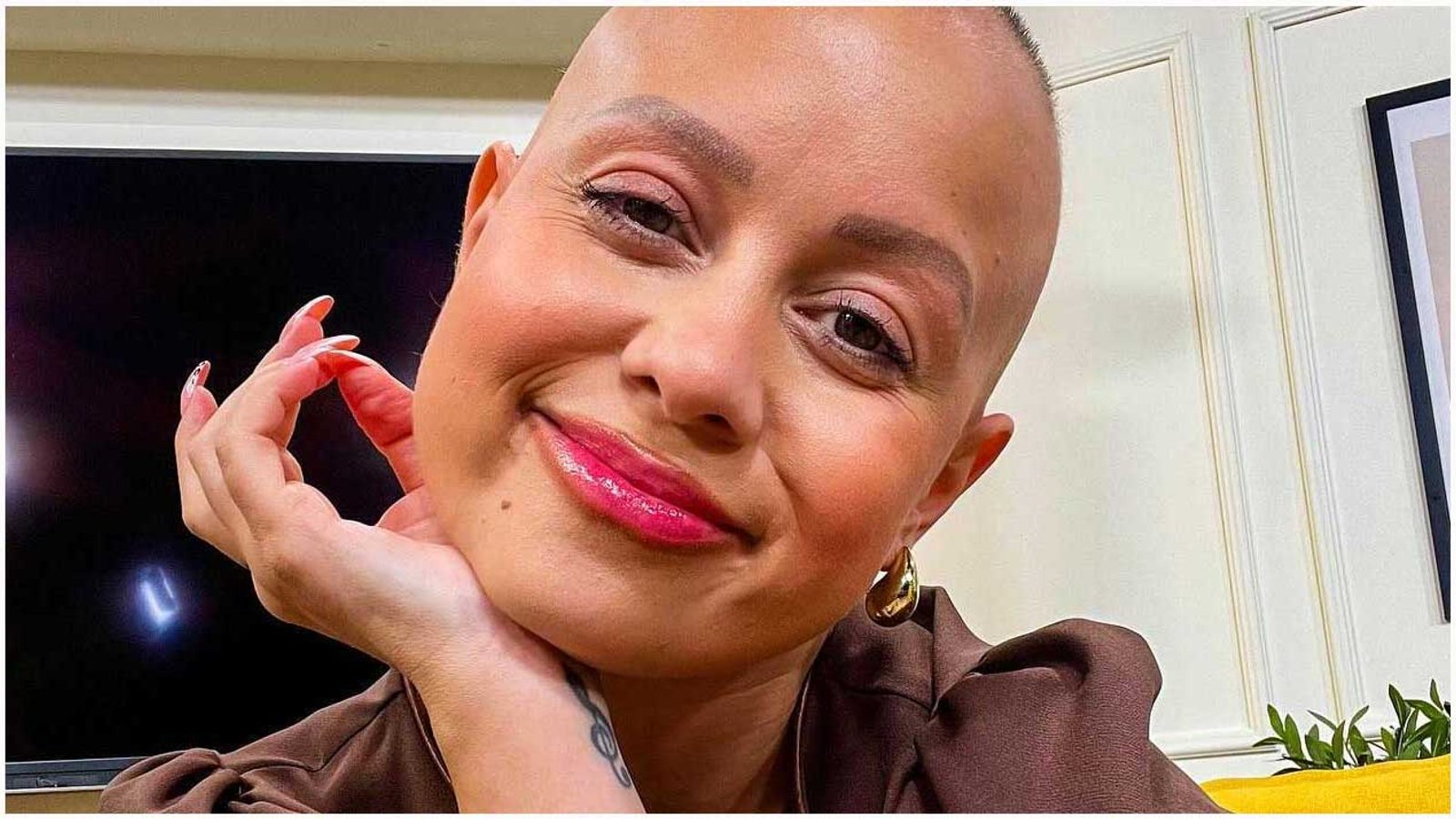 Cece Nikolova shines from gym to TV studio