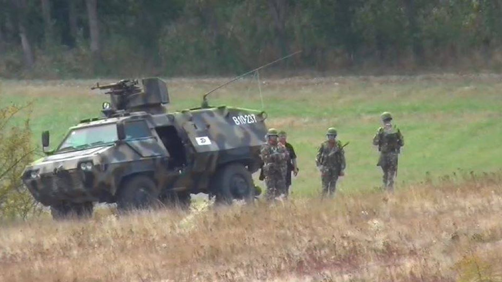 Четворица Полјаци уапсени по оштетување на влезна врата на воени магацини во Еребино