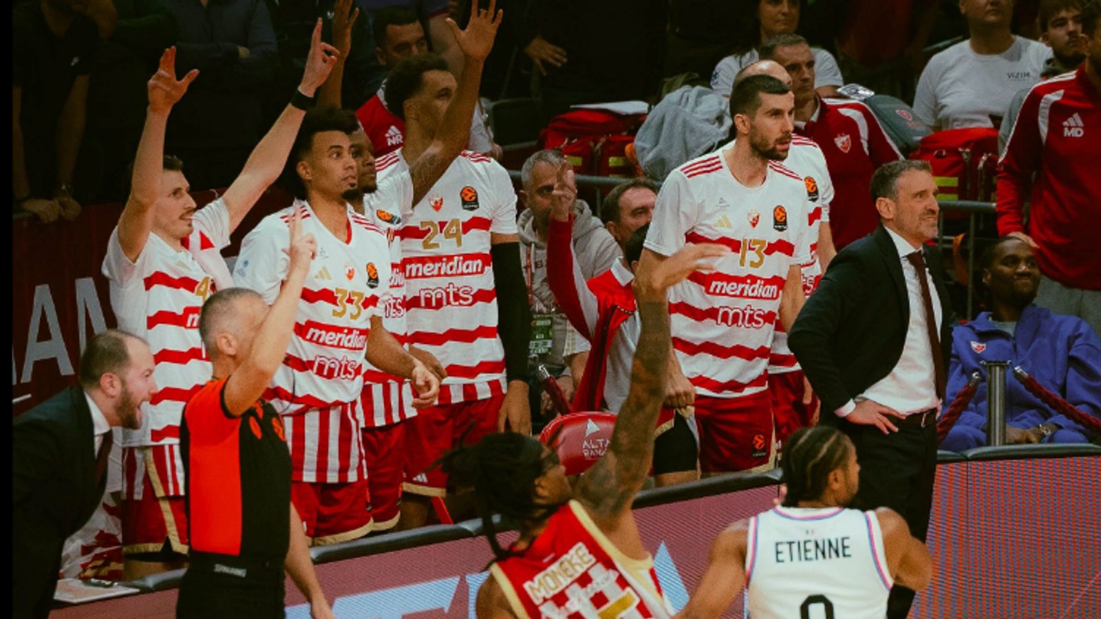Crvena Zvezda wins fourth straight as Panathinaikos suffers first loss
