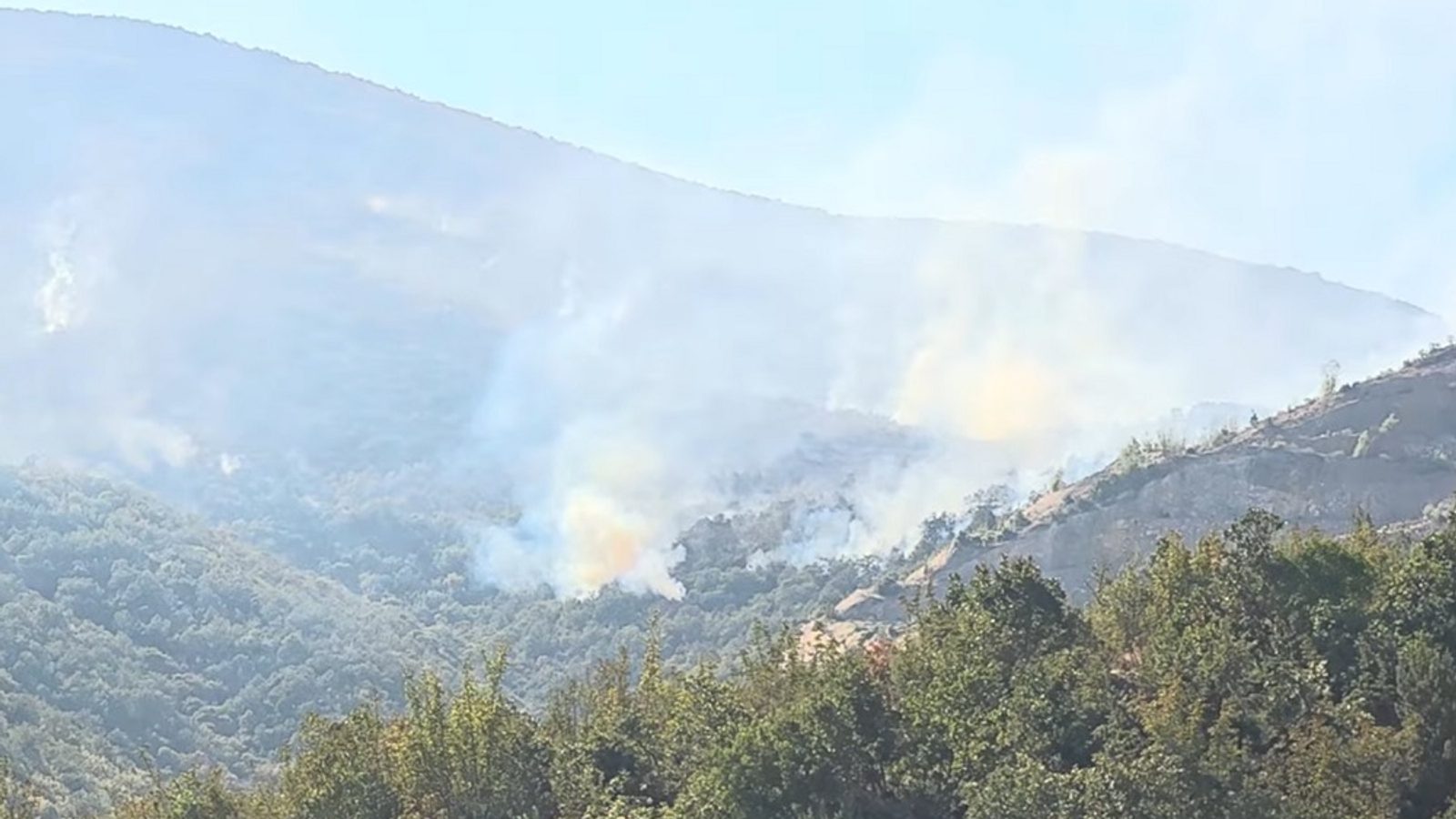 Center for Crisis Management: 11 fires on open ground — one under control near Belica, 10 extinguished