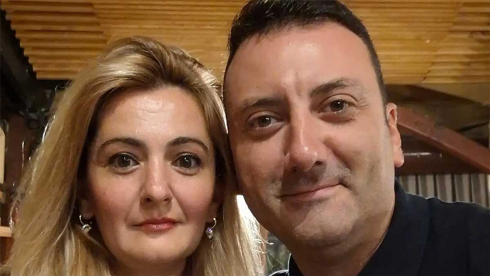 Даце Николовски честита годишнина со романтична фотографија
