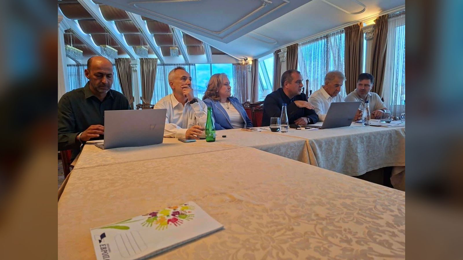 Демократската платформа: Цел — обединување на опозицијата и пораз на власта