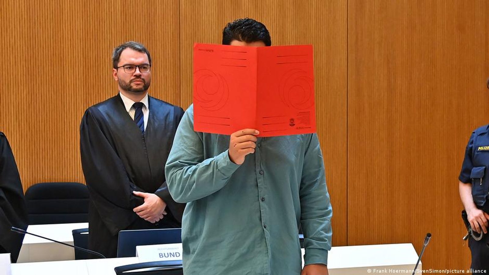 Доживотна казна за напаѓачот што со автомобил уби на протест во Минхен