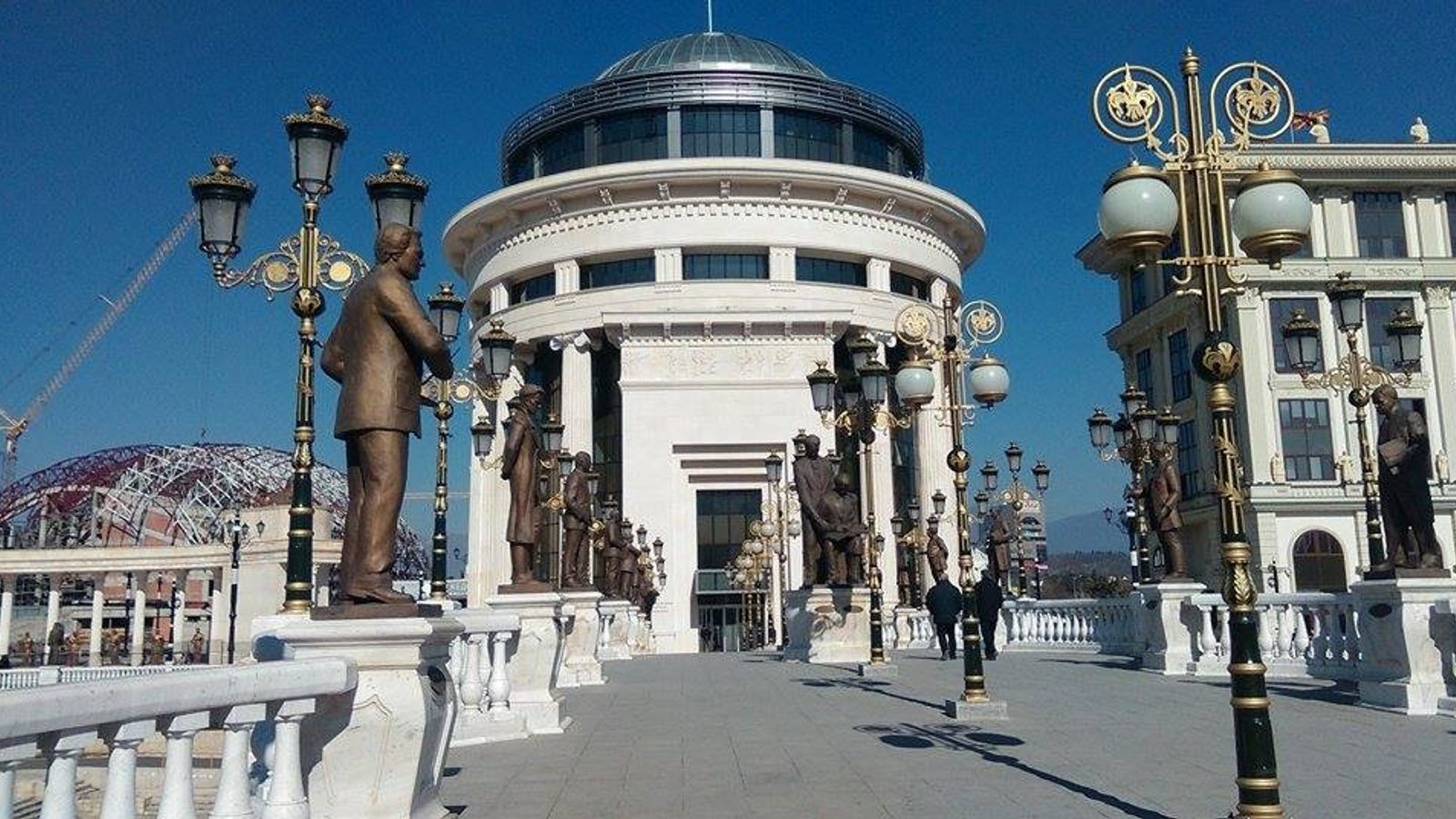„Дрогата ќе биде сокриена во товарот со рециклирана хартија": истрага и притвор по акцијата „Вардарис“
