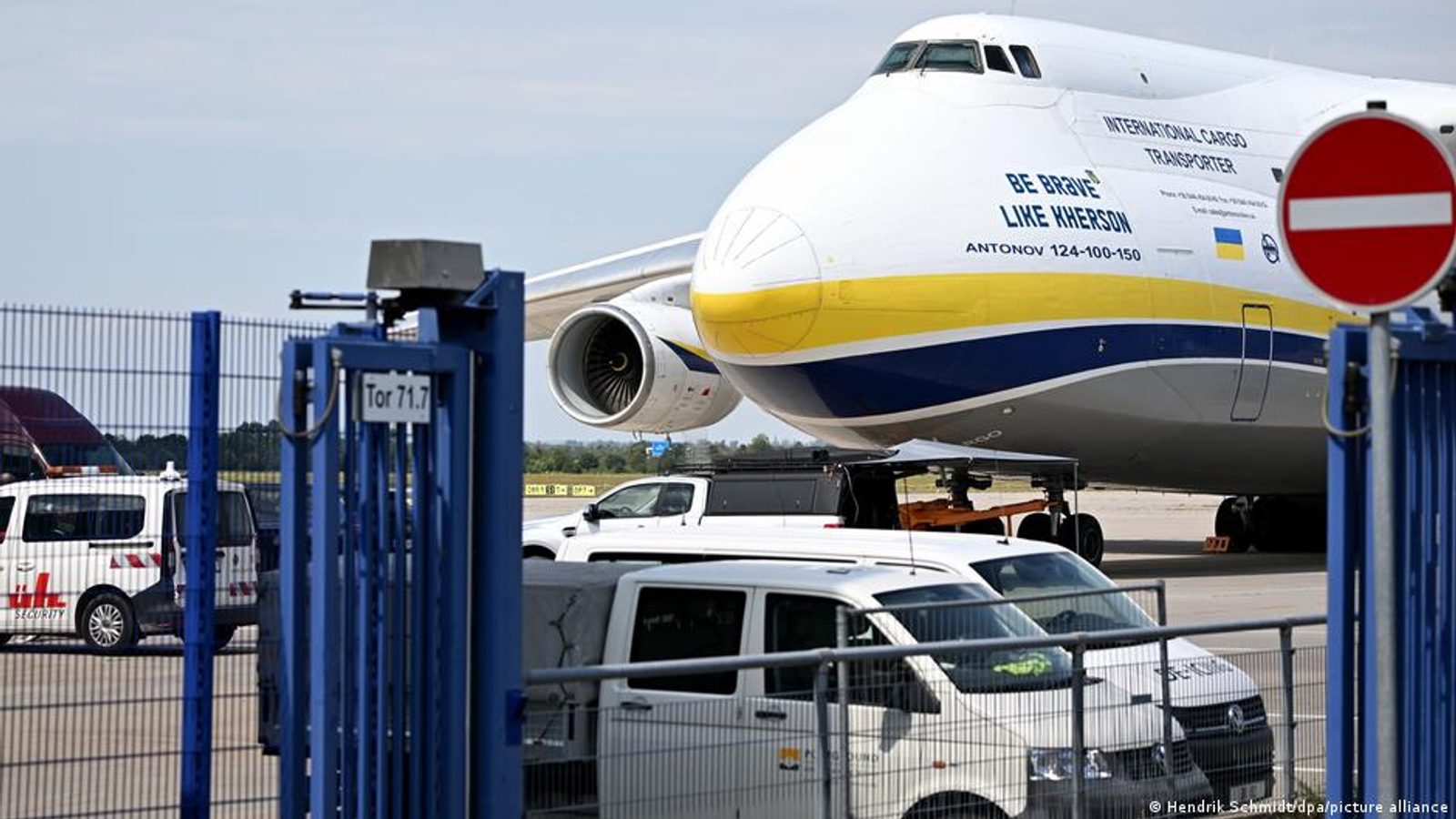 Дрон со експлозив пронајден покрај Антонов со муниција на аеродромот Лајпциг/Хале