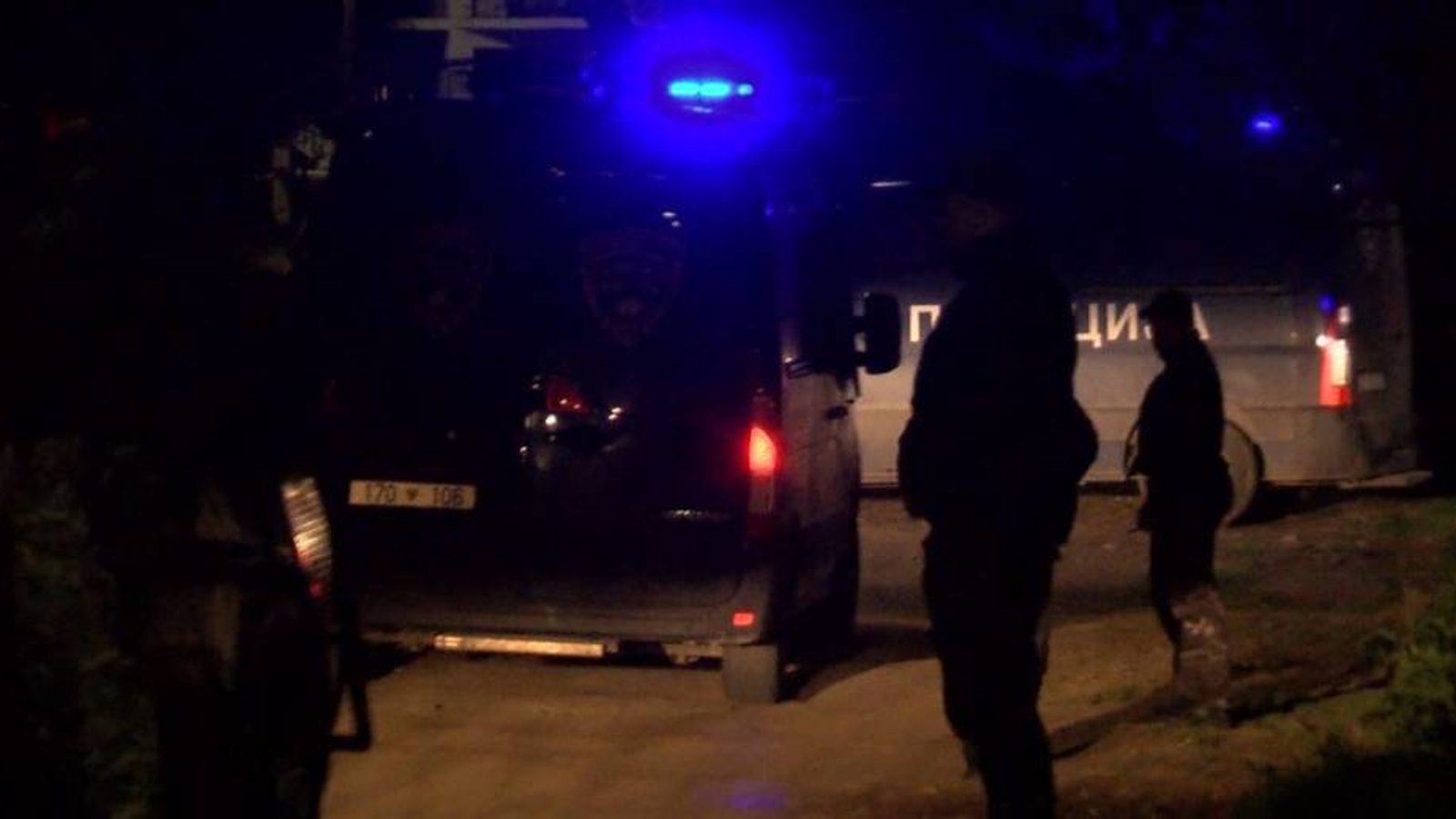Двајца малолетници приведени во Скопје поради сомнение за обид за ограбување на 14-годишник