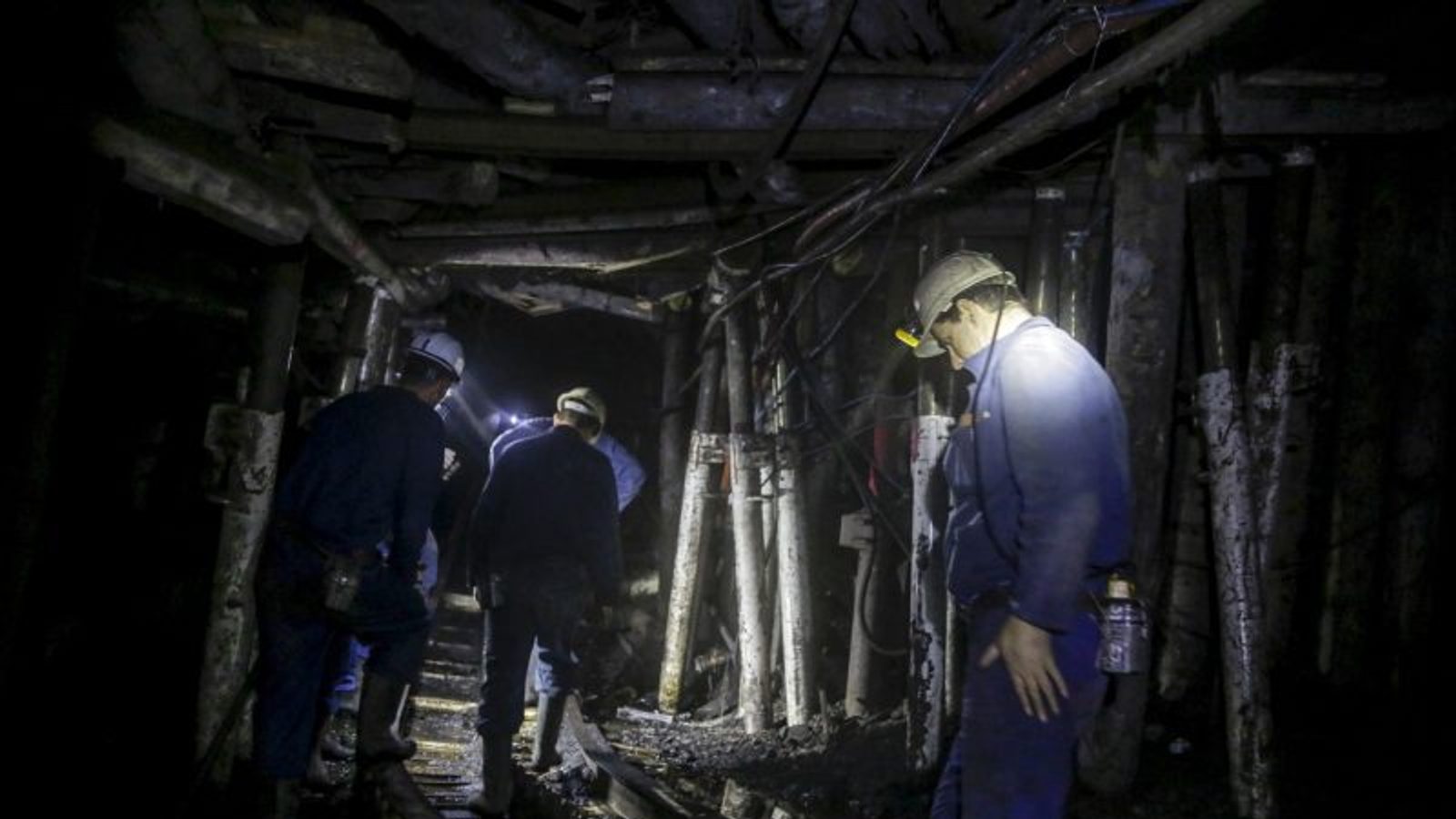 Експлозија во рудник во Харнаи — најмалку 12 загинати