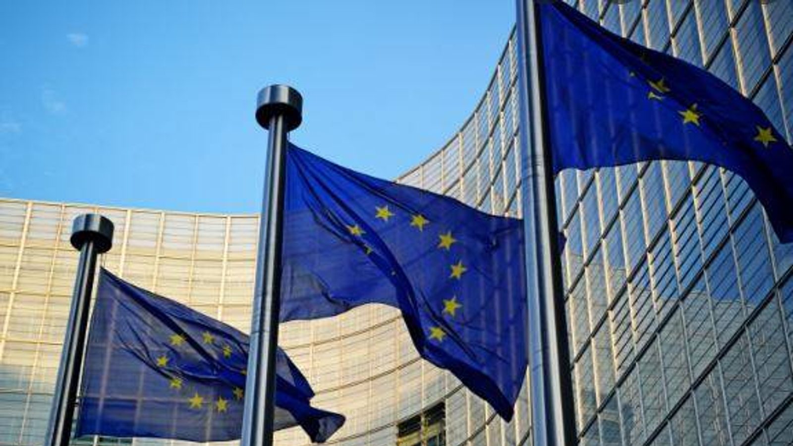 ЕУ во ќорсокак: нема договор за буџет, Зеленски бара 70 милијарди евра