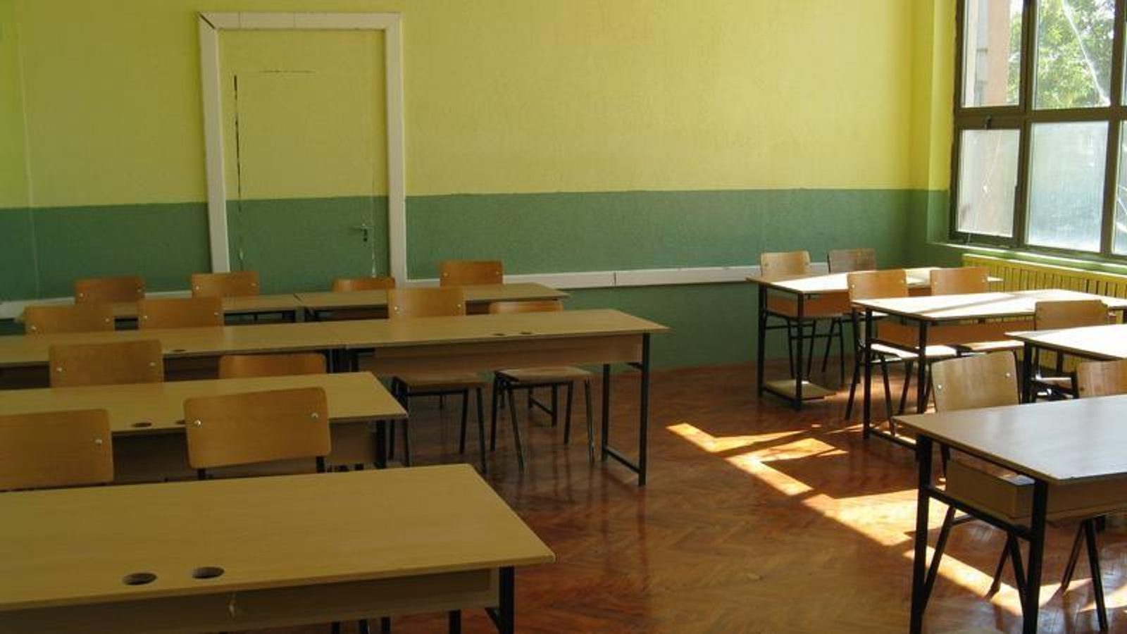 Градоначалникот на Гази Баба најави интонирање на химната секој понеделник во основните училишта