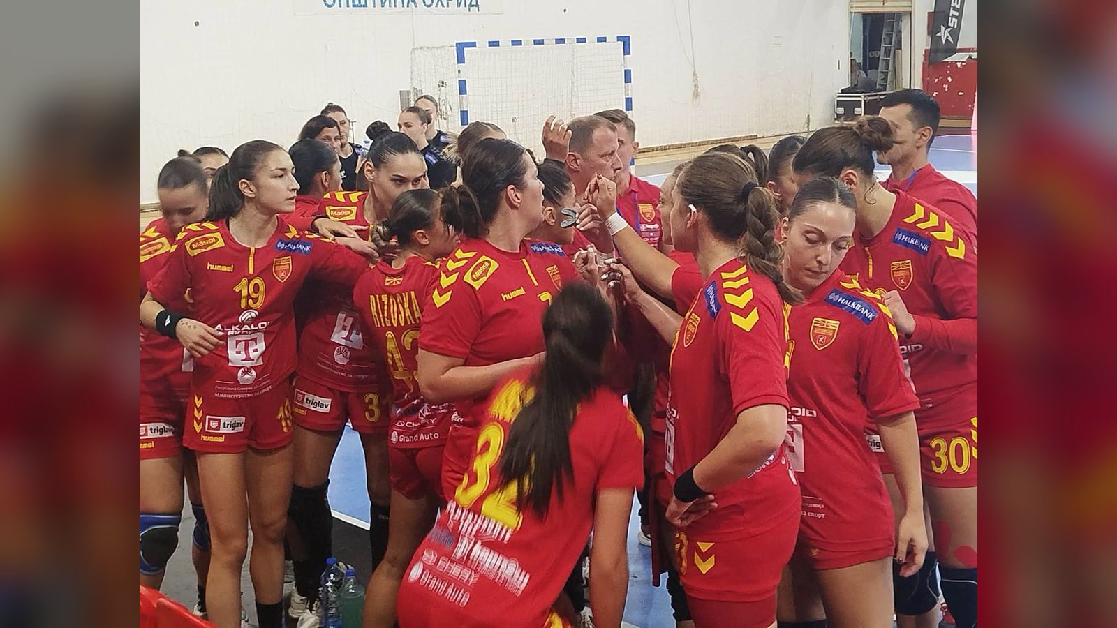 Игор Марковиќ дебитира со победа: Македонија 29-21 Србија