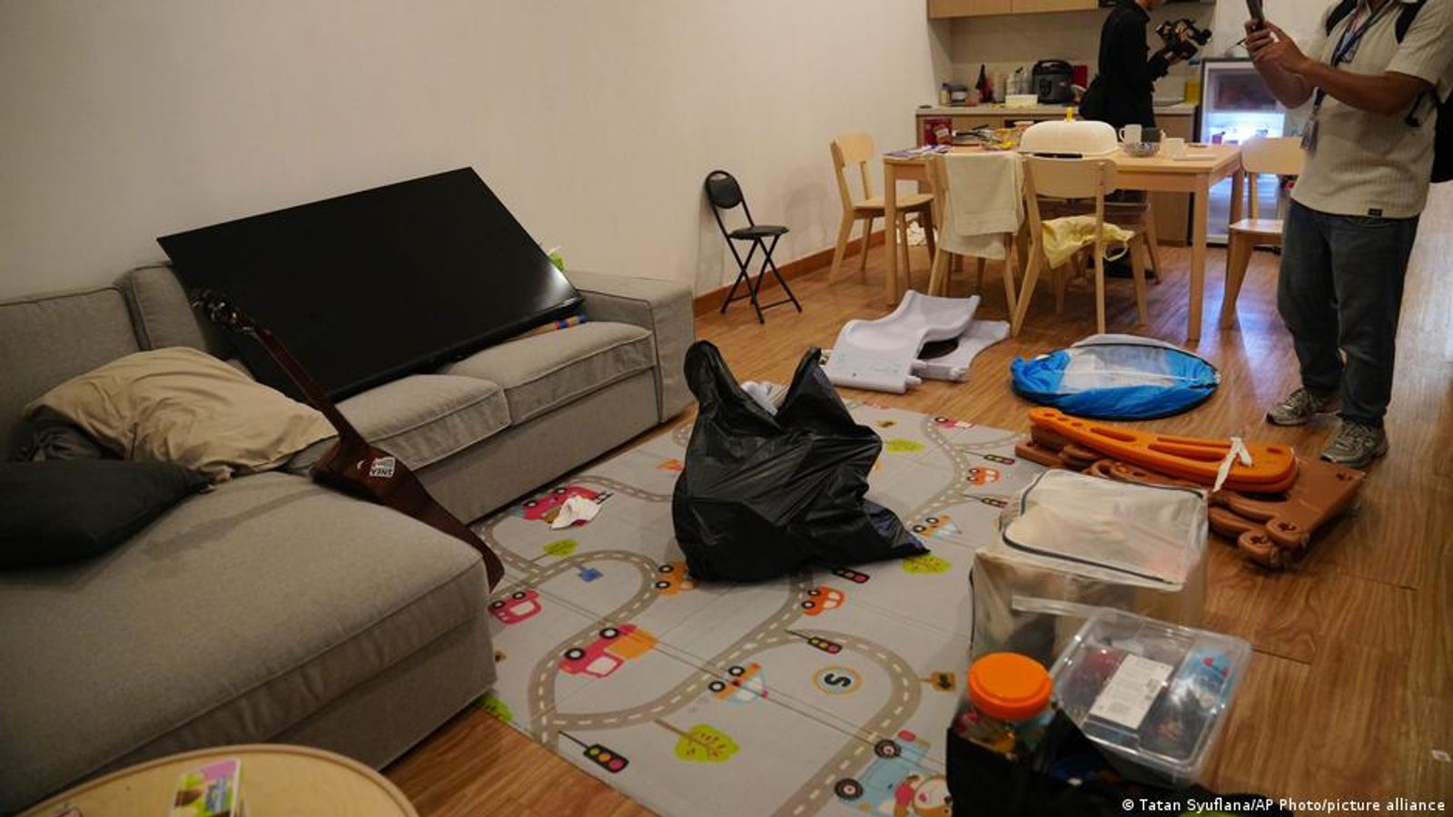 Indonezia zbulon apartamente luksoze brenda burgut Cibinong
