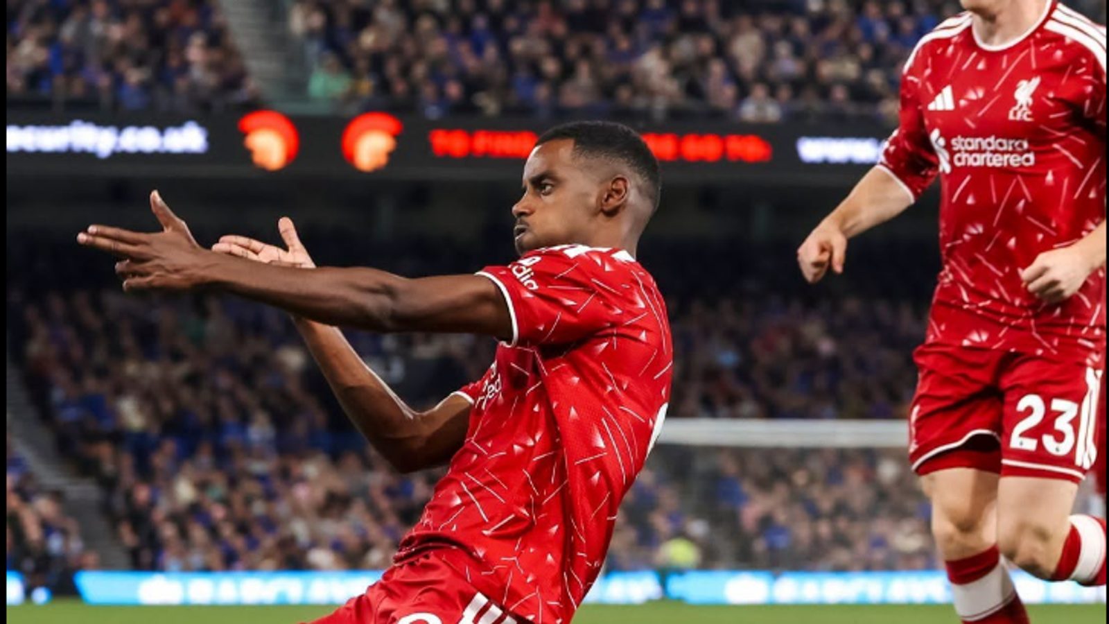 Alexander Isak: Transferimi nga Newcastle te Liverpool ishte vendim i lehtë