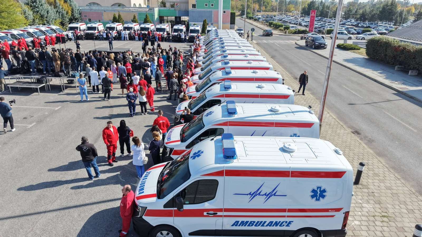Итната медицинска помош добива 100 нови амбулантни возила, во план уште 50 за 2027