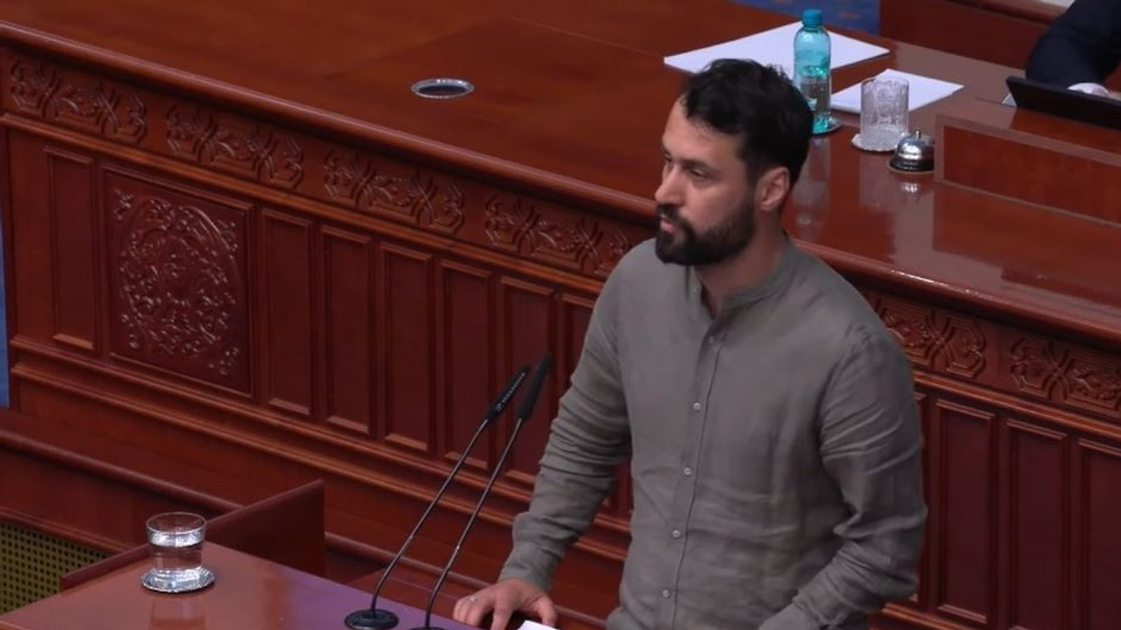 „Мајките се држат како заложници меѓу ФЗОМ, ПИОМ, УЈП и приватните фирми“: Исмаил обвинува 'Клековски го остави проблемот'
