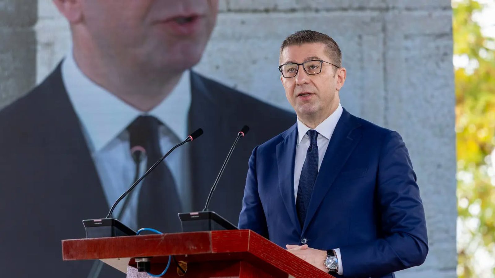 Мицкоски: Не бараме Европа да избира меѓу Македонија и Бугарија, туку европските принципи да важат еднакво за сите