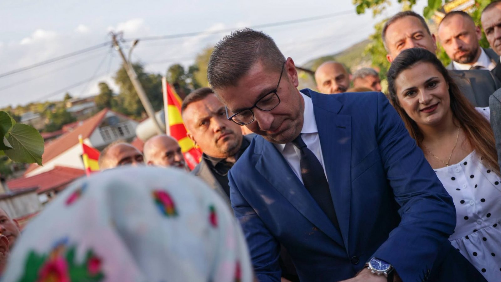 Мицкоски во Пустец: „Границите можат да ги поделат териториите, но, не можат да ги избришат јазикот и културата“