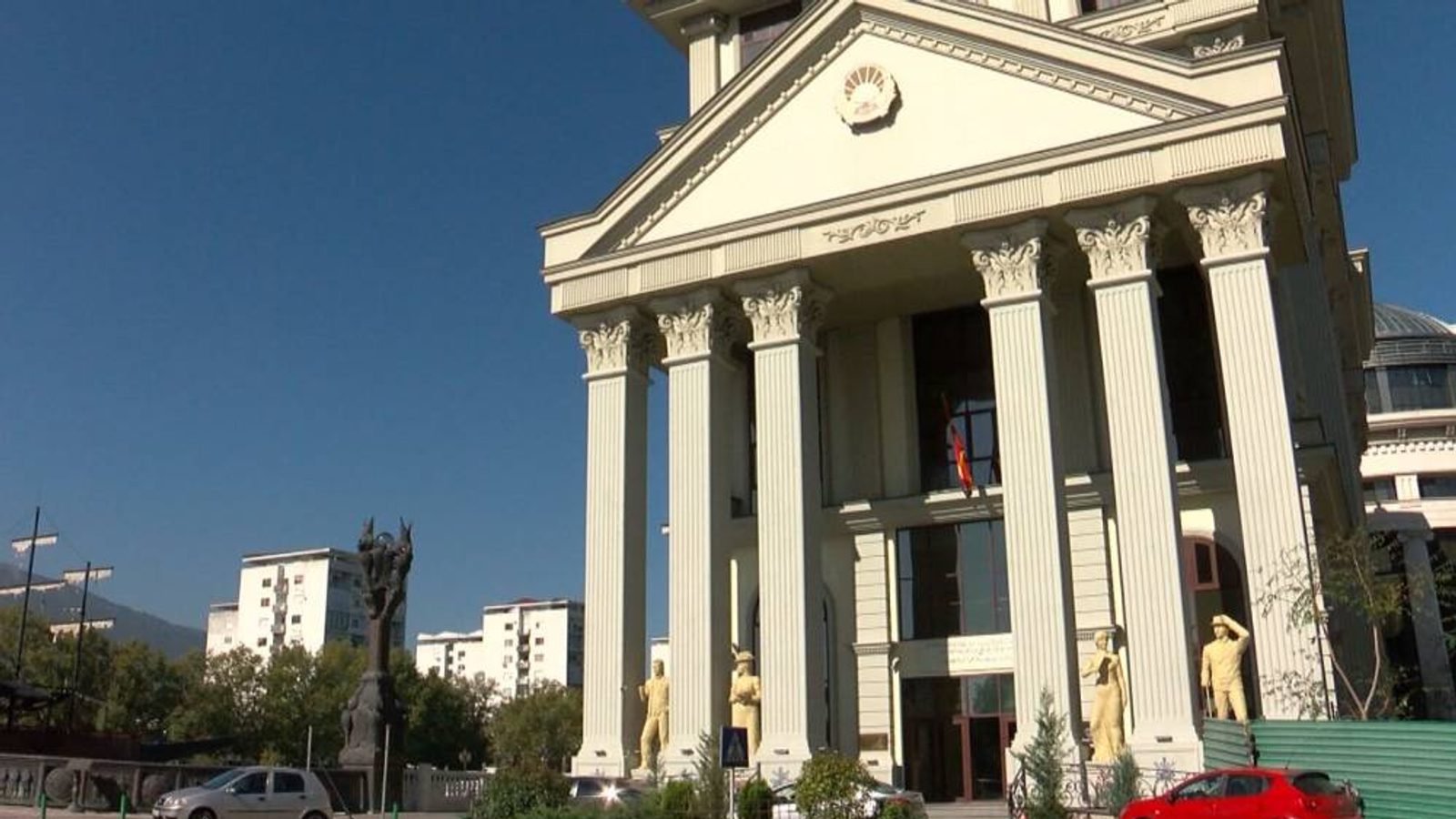 МНР повика претставник на Амбасадата на Бугарија по изјавите на Демерџиев и Радуков