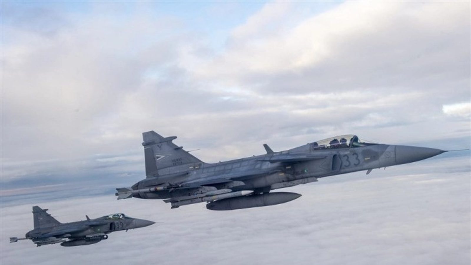 NATO ngriti avionë luftarakë pas sinjaleve për mjete pa pilot; Estonia: Aleanca është e gatshme të mbrojë territorin