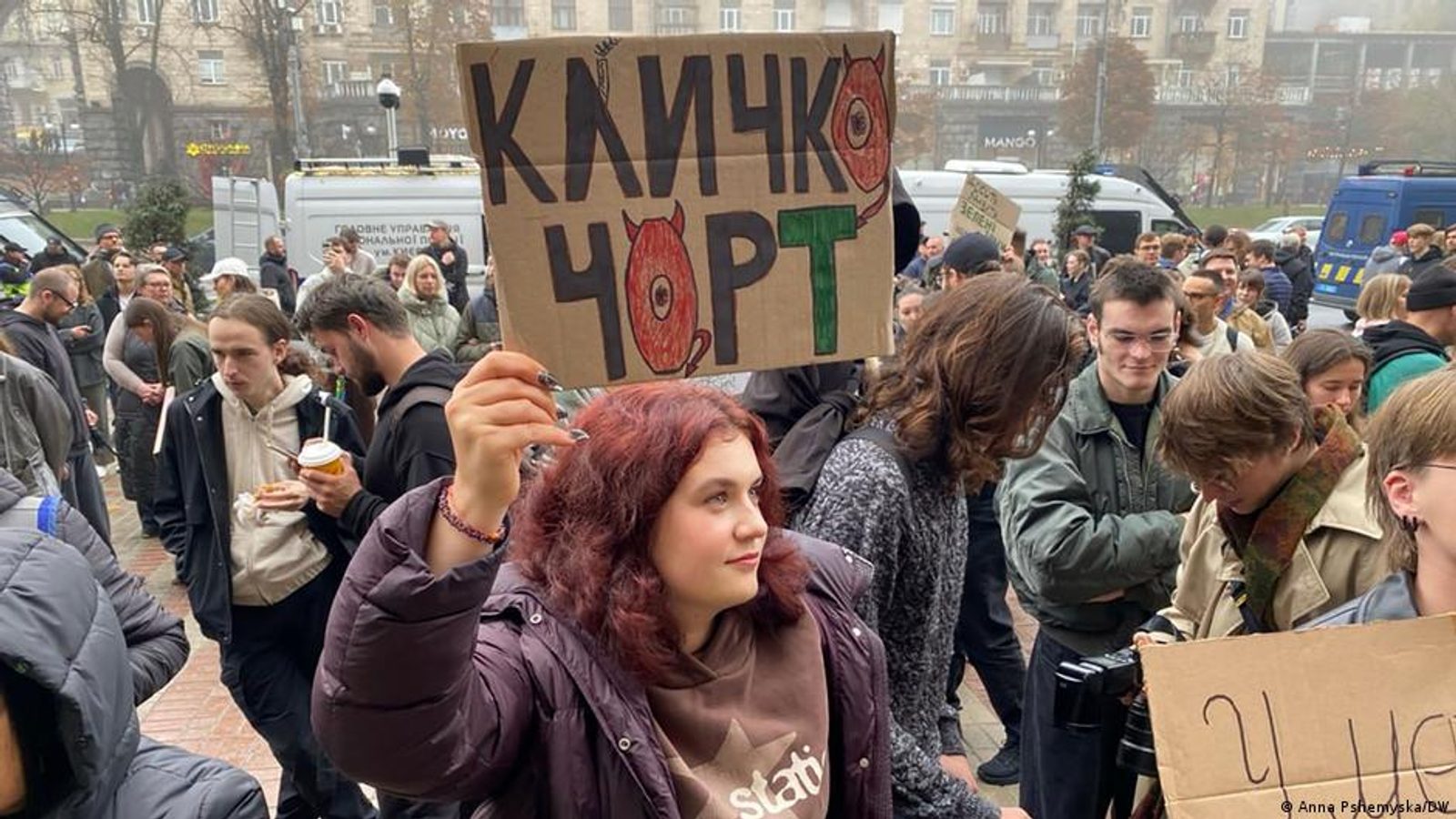 Vitali Klitschko faces growing backlash in Kyiv over winter preparations
