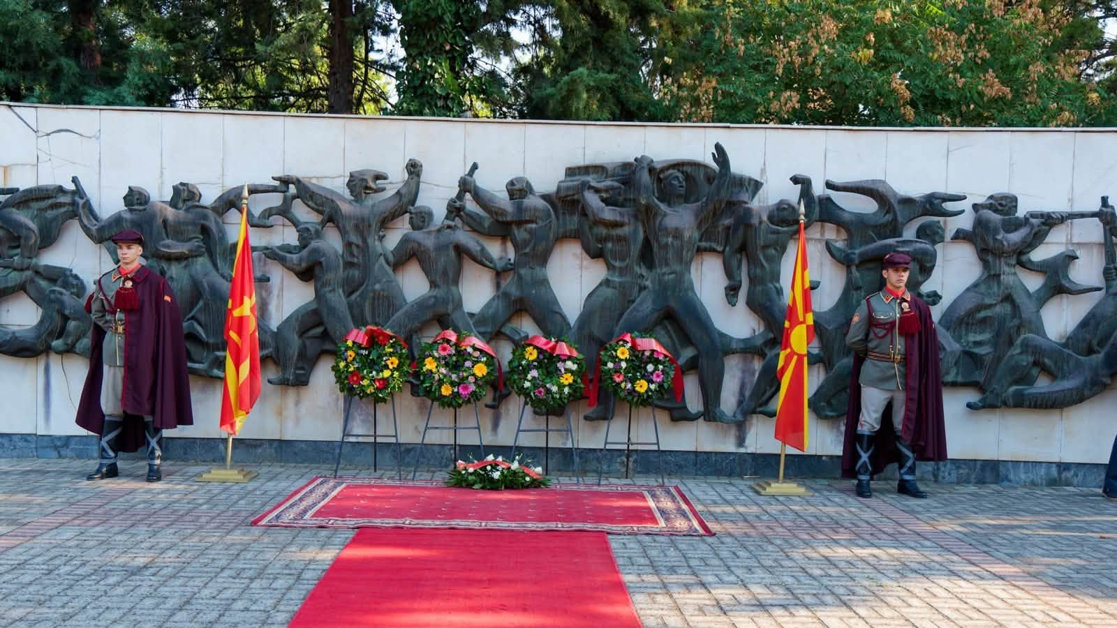 „Нивното дело е дел од нашата историја“ — одбележан Денот на Армијата