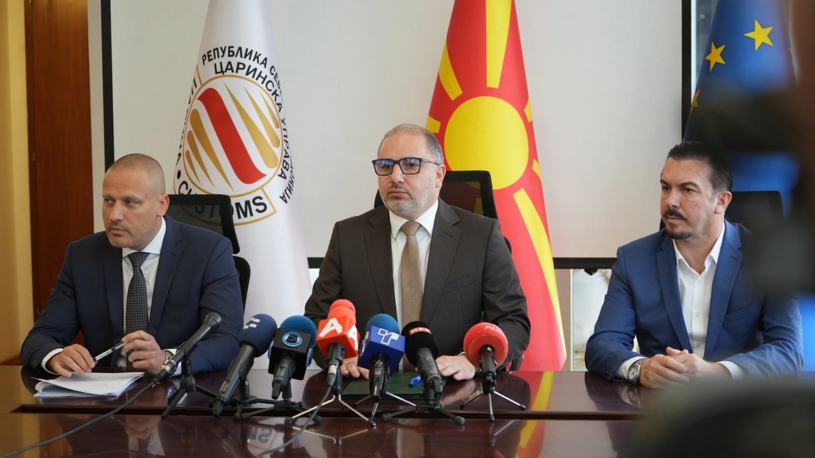 ОПЕРАЦИЈА „ФИЛТЕР“: Уапсени возачи на шлепери, полицајци и цариници