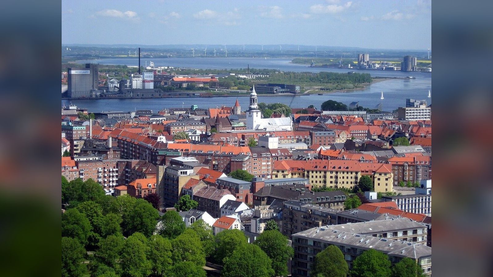 Eight cities shortlisted for European Green Capital and Green Leaf 2028