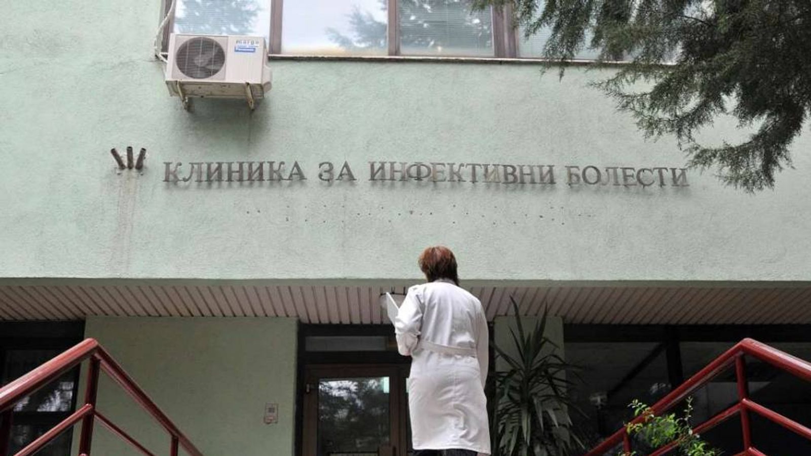 Петнаесет потврдени, шеснаесеттиот пациент се проверува – западнонилската треска се шири