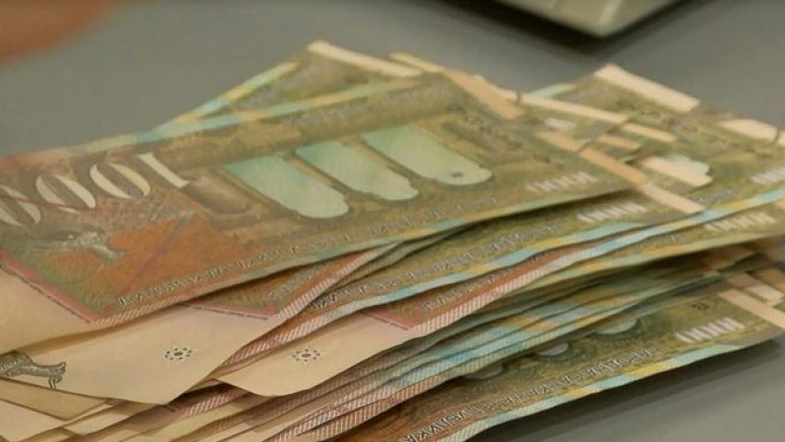 Платите во Македонија пред предлог за пресметка по одработени часови