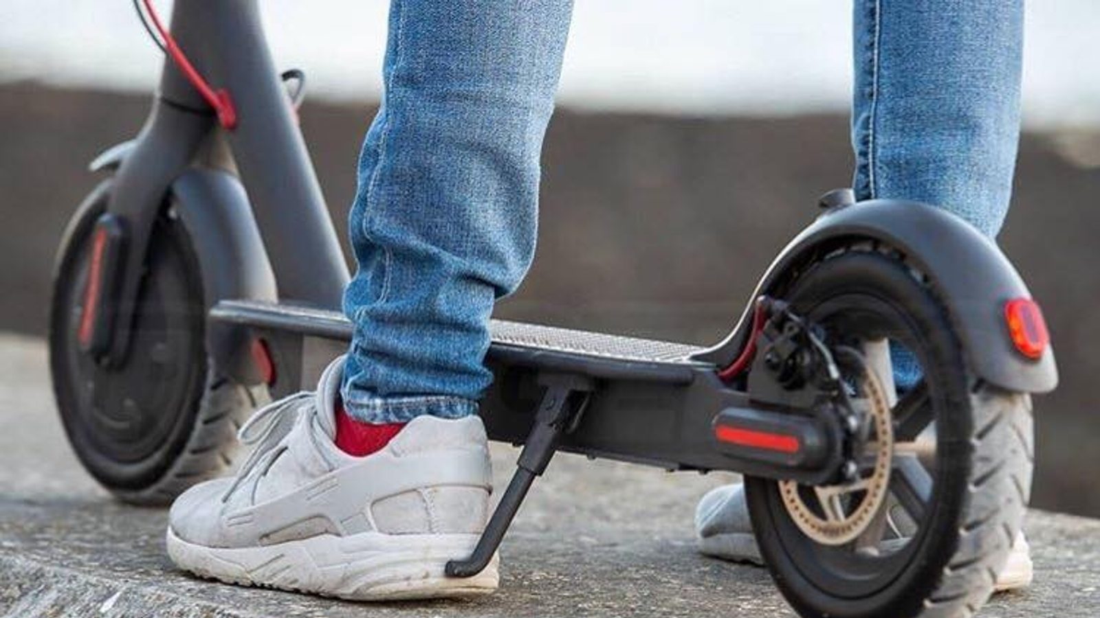 Policia në gusht regjistroi 606 shkelje me trotineta elektrike, 18 trotineta konfiskuar