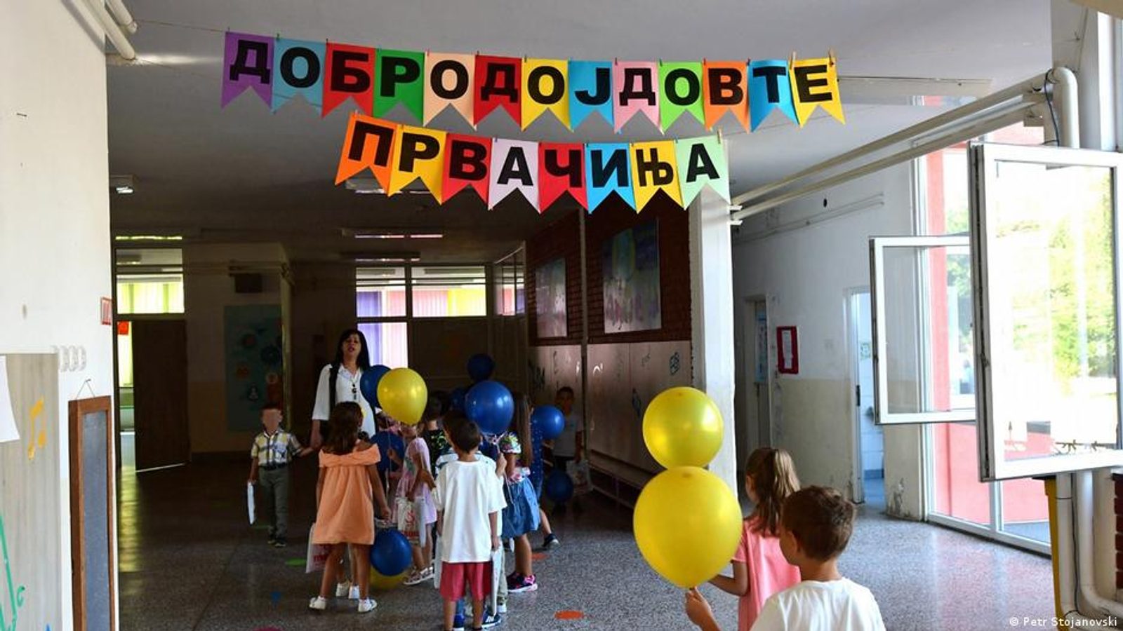 Политички реакции по пораката на министерката Јаневска до првачињата