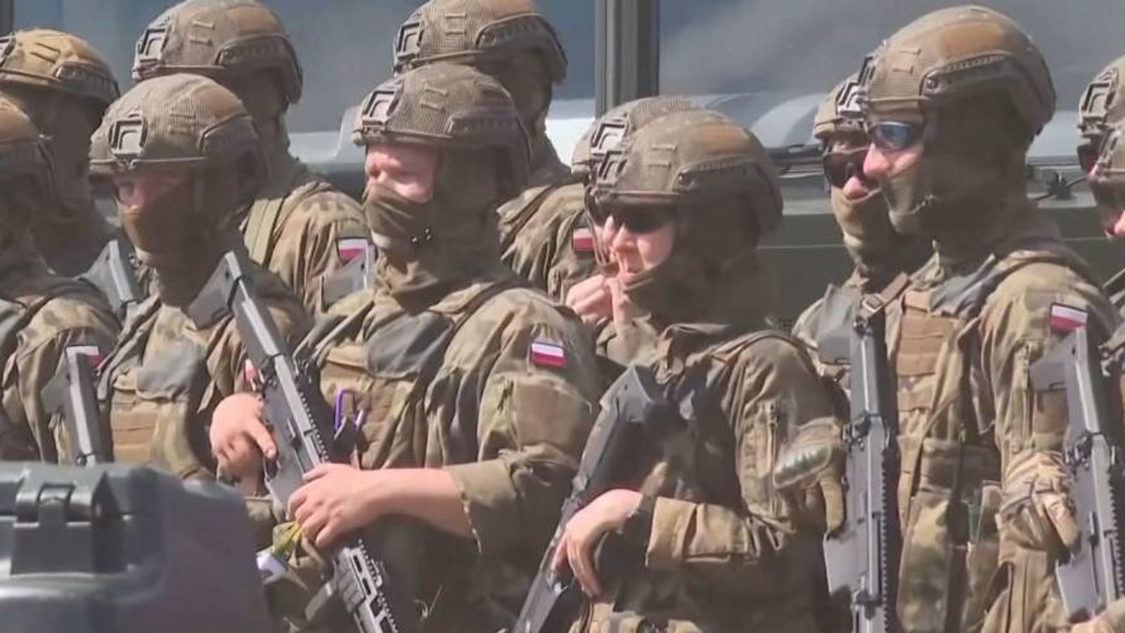 Полска размислува за враќање на задолжителна воена служба