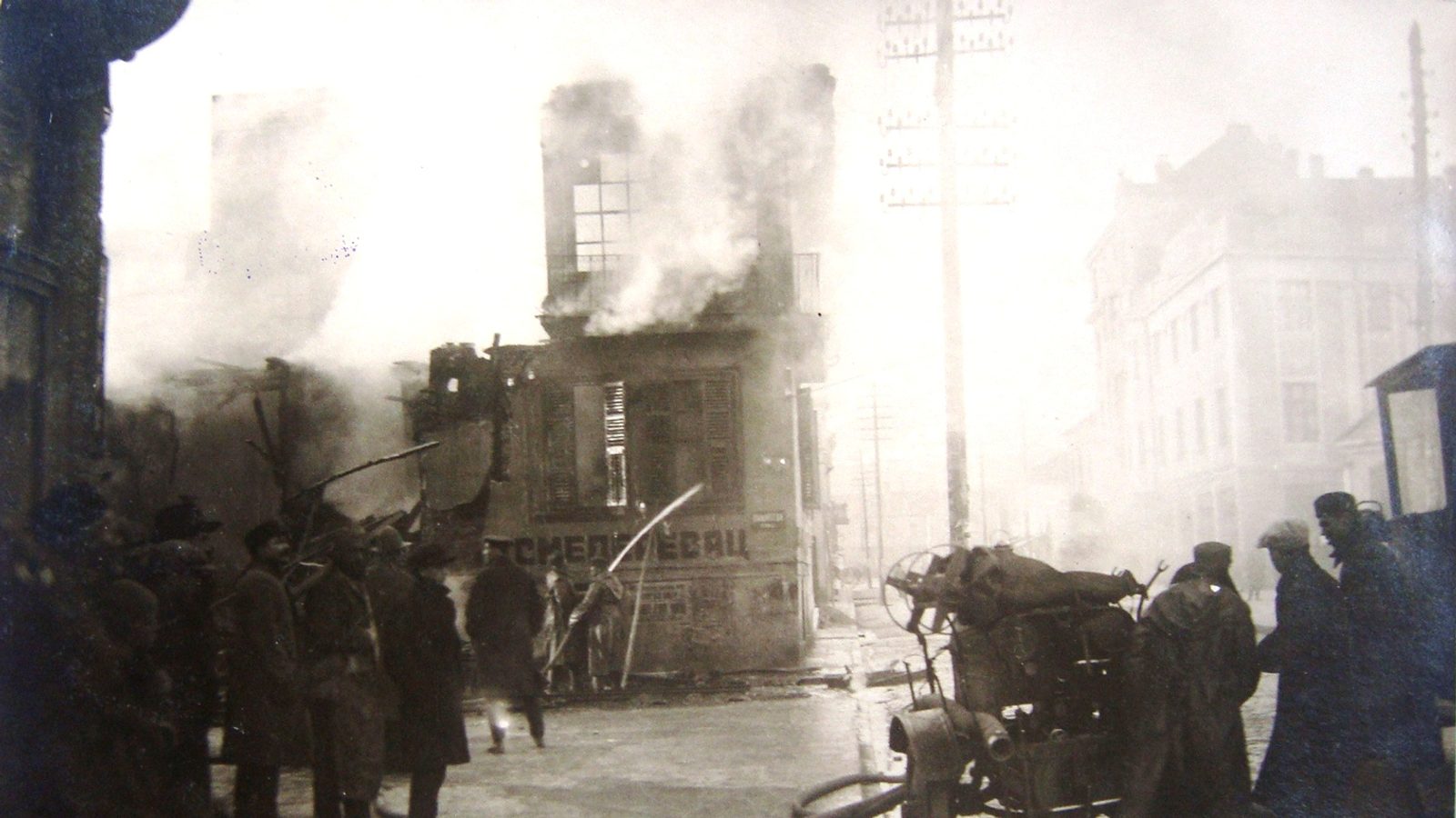 Fire breaks out in business premises inside Zhelezara factory compound in Skopje