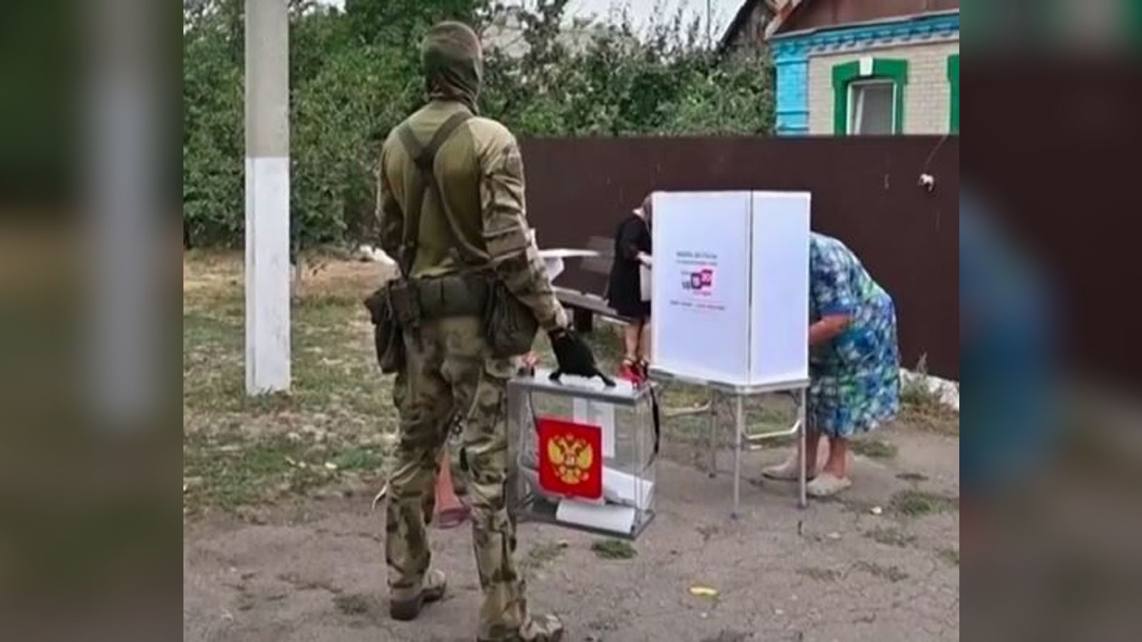 Votim i parakohshëm në Donetsk nën shoqërimin e të armatosurve