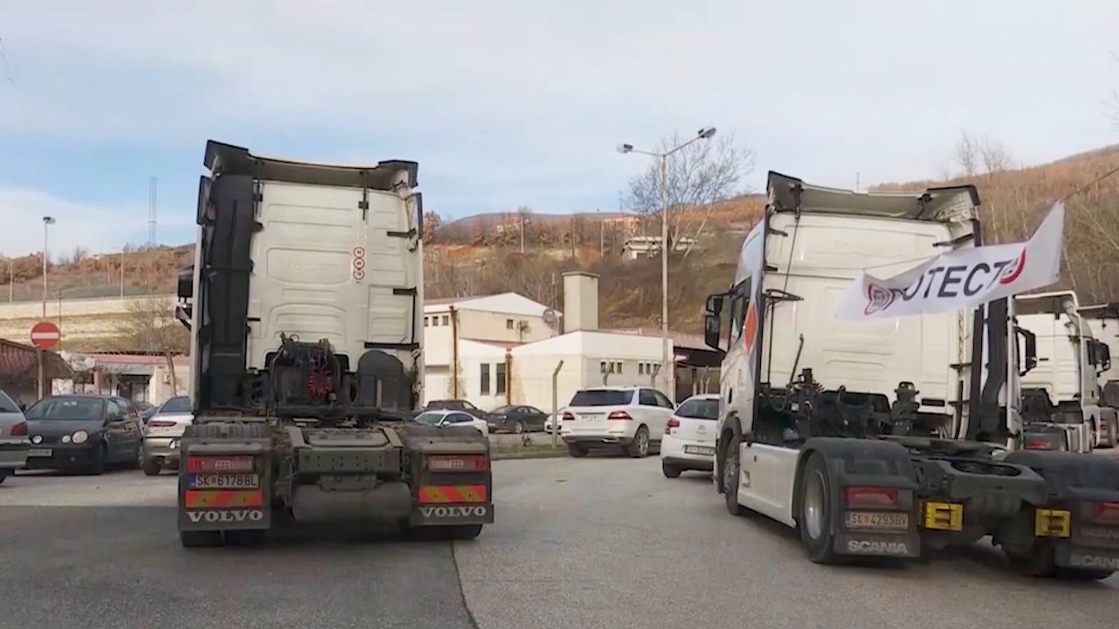 Превозниците од Западен Балкан привремено ја откажаа намерaта за затворање на премините