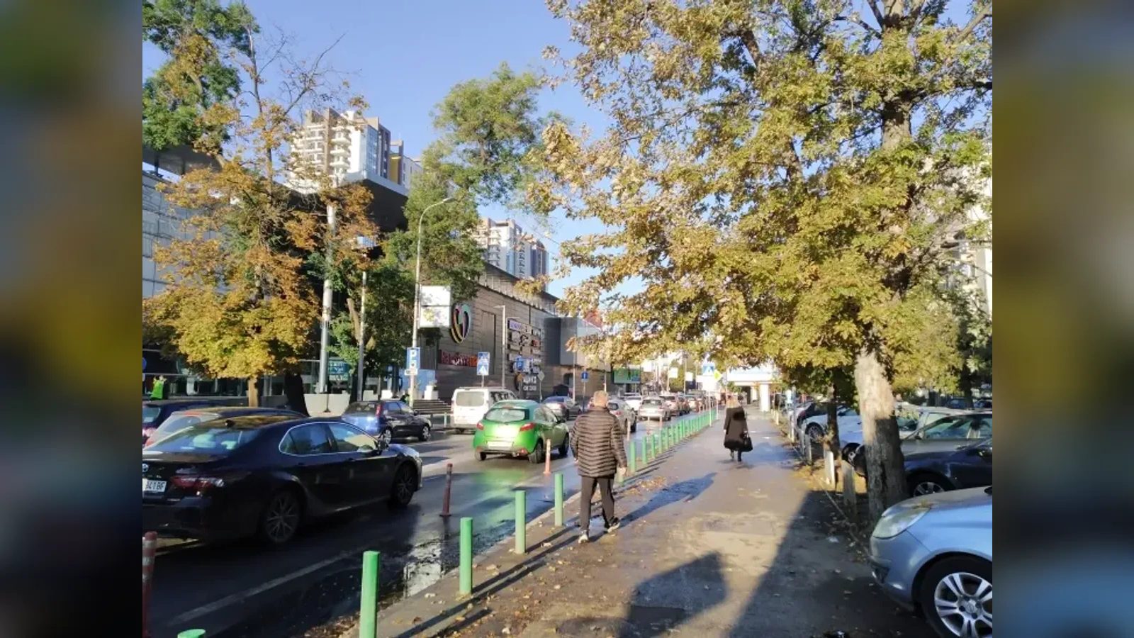 Променливо облачно со сончеви периоди, 6 до 23 Целзиусови степени
