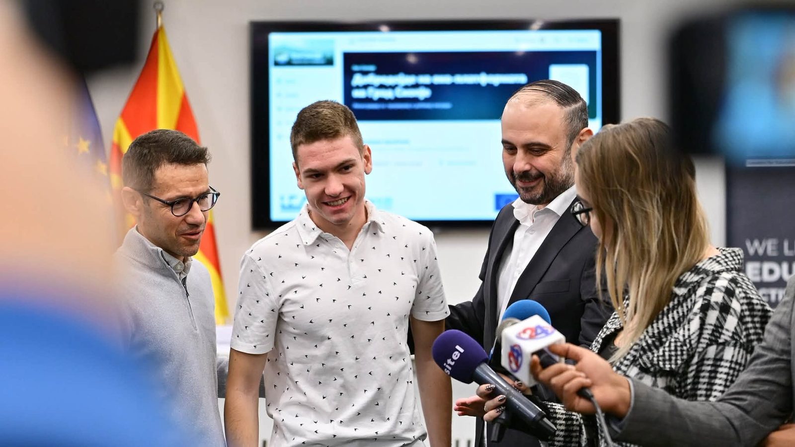 Prezantohet platforma "EkoSkopje" për të raportuar mbeturinat dhe ndotësit në Shkup