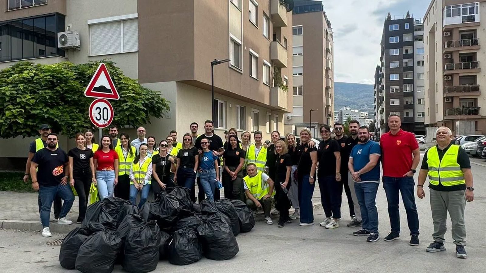 Ракометната федерација на Македонија учествува во акцијата „Заедно за почисто Скопје“