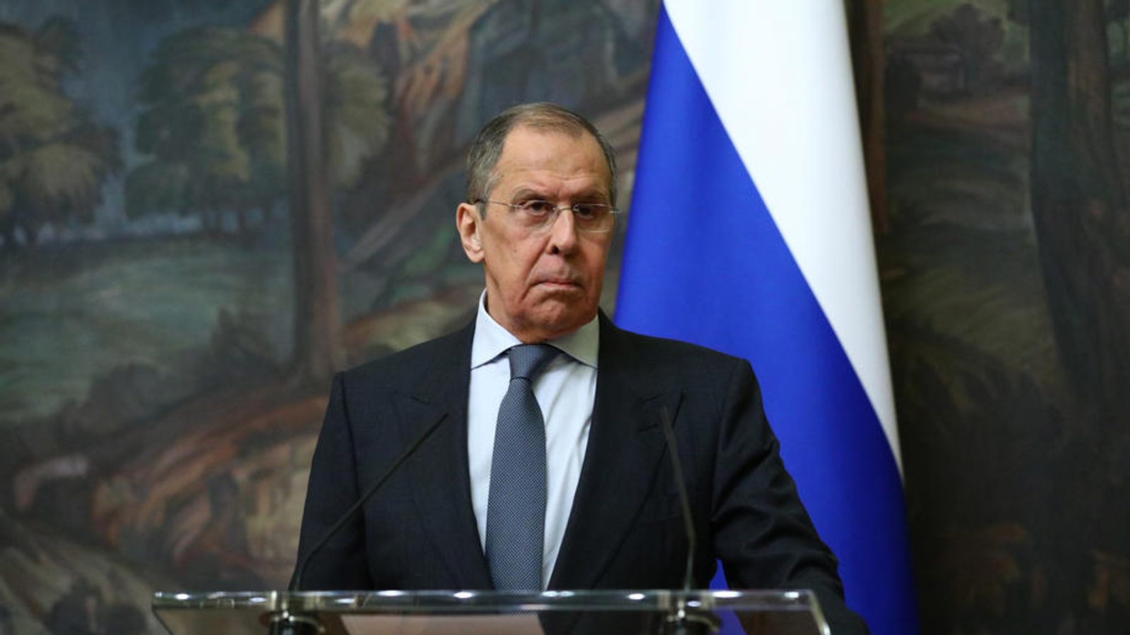 Русија го повика јапонскиот амбасадор по посетата на Путин на спорните Курили