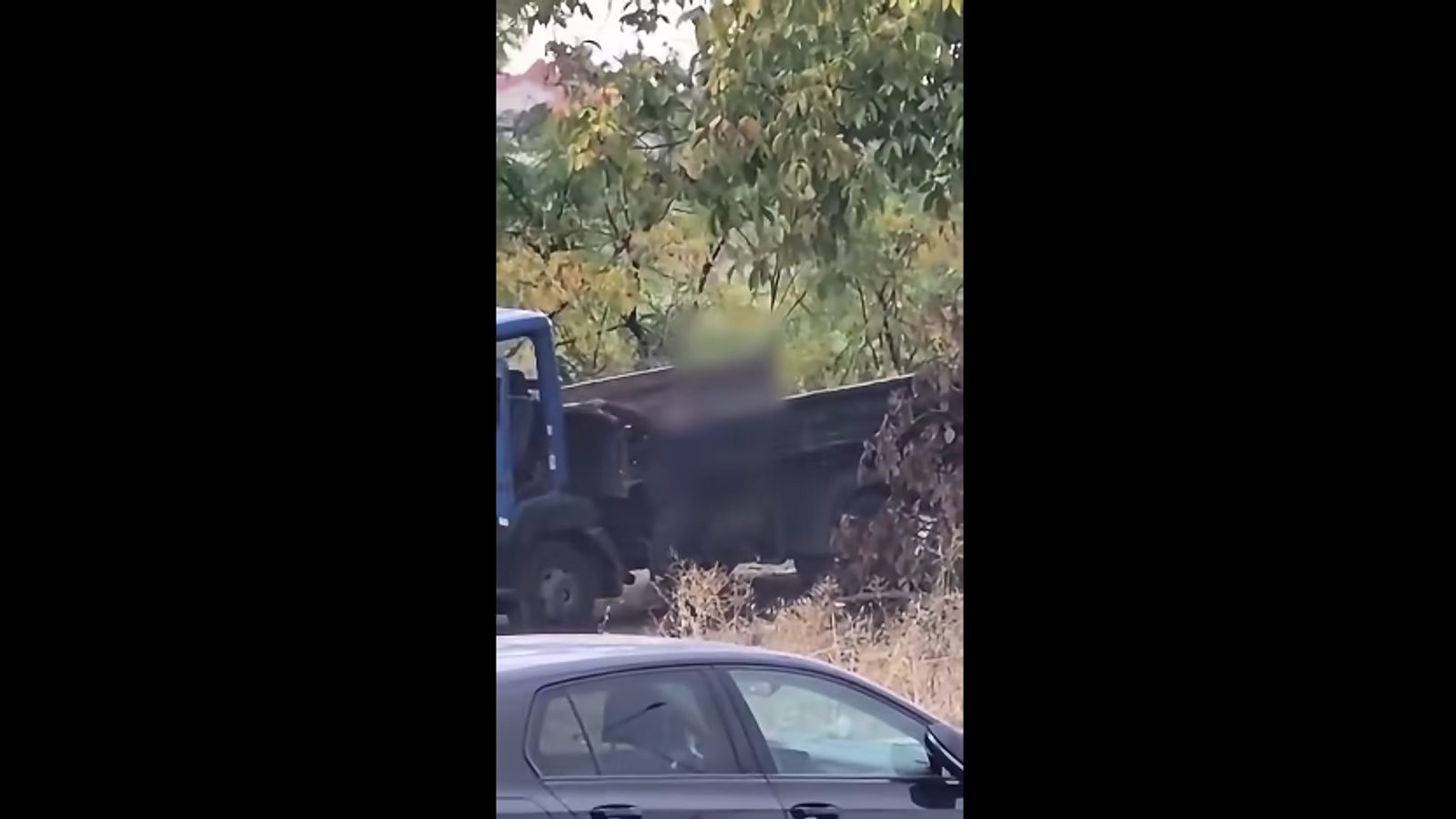 Banori i Shkupit ndëshkuar pasi kamioni hodhi mbeturina ndërtimi në Karposh
