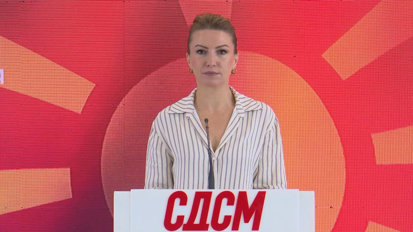 СДСМ: Мицкоски да каже како понатаму откако фон дер Лајен потврди признавање на македонскиот идентитет