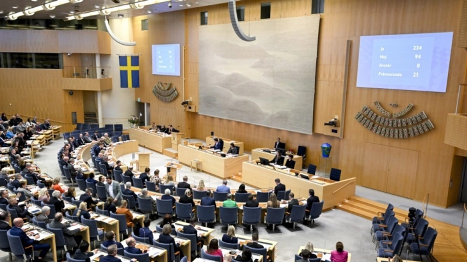 Шведскиот парламент ја намали возраста за кривична одговорност на 14 години