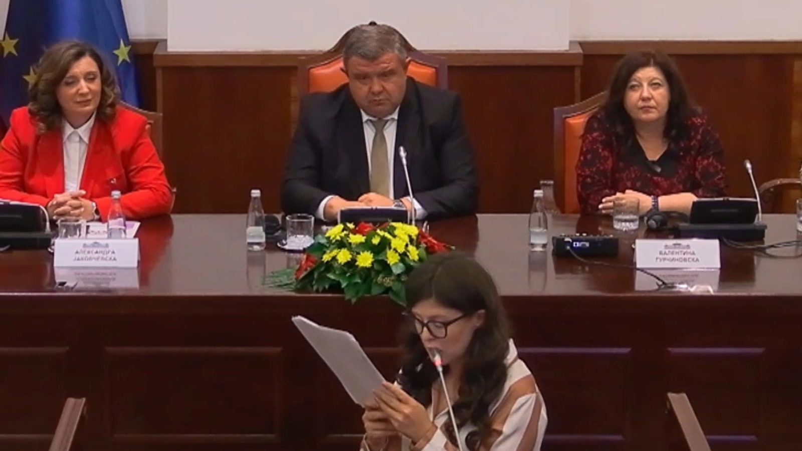 Слепите бараат законско признавање на факсимилот и подобра пристапност