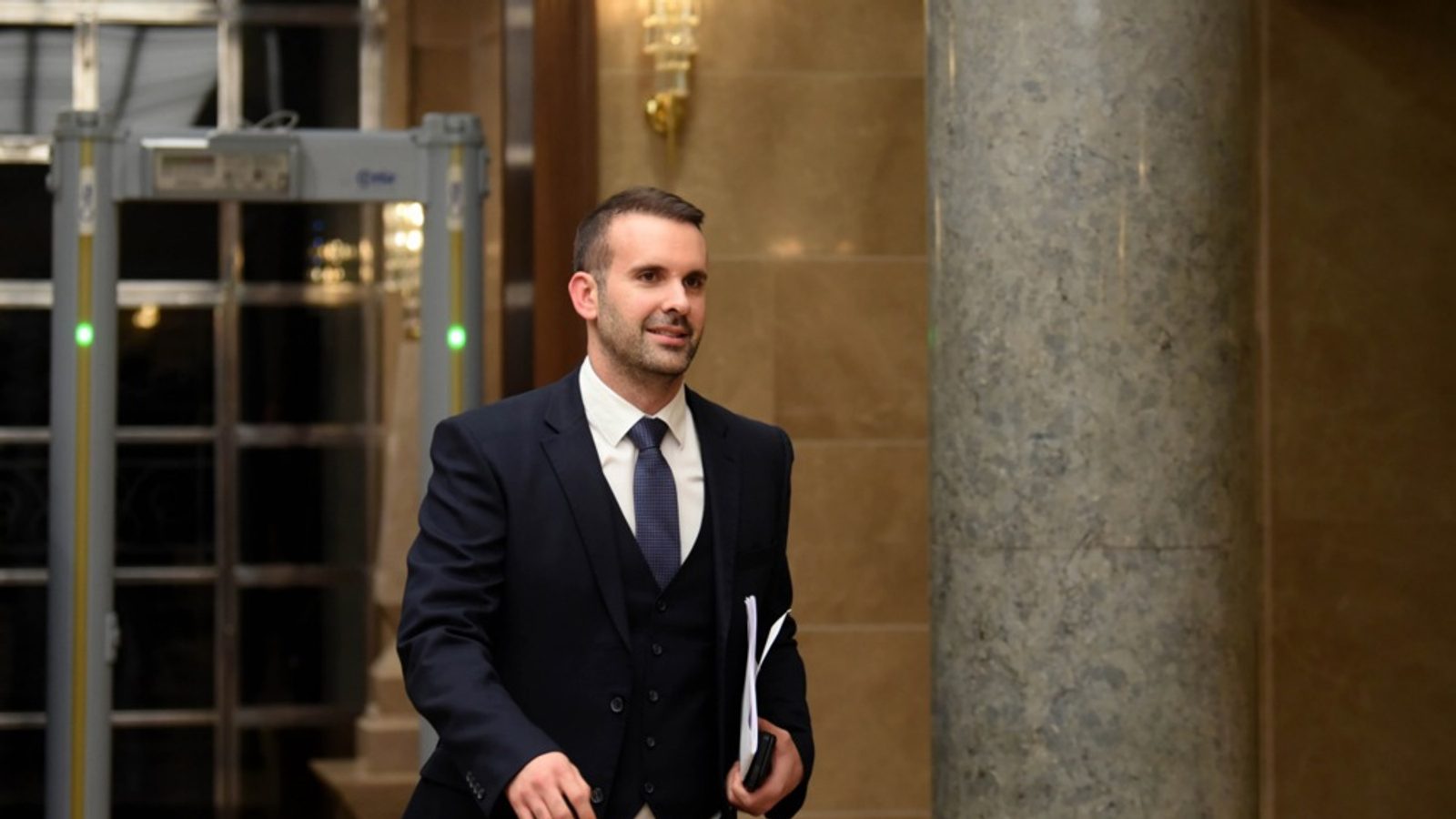 Спаиќ: Се подготвува координирана хибридна операција против Црна Гора