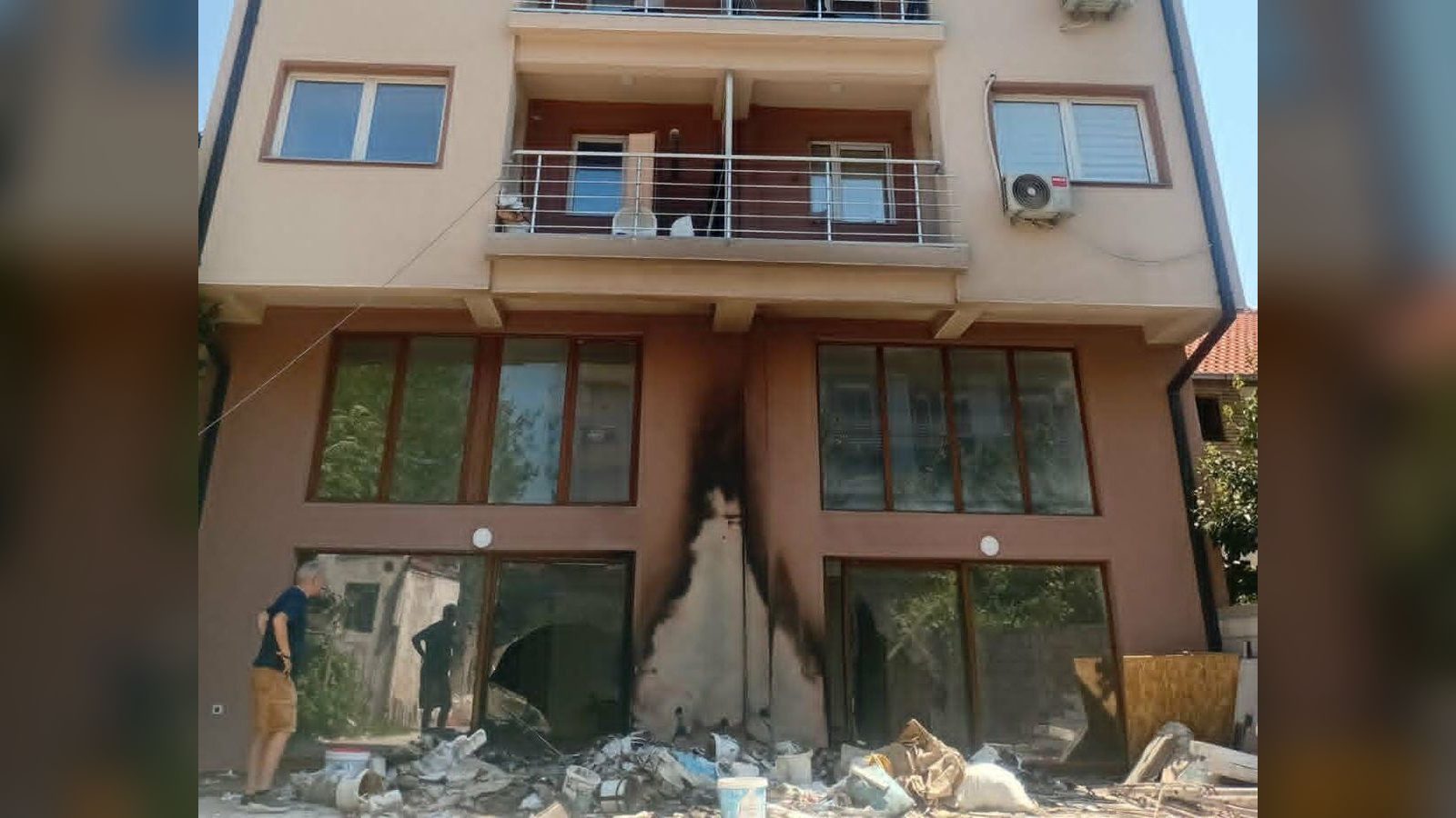 Станари од Кисела Вода: три години во зграда без технички прием, пожарот ги натера да бараат одговори