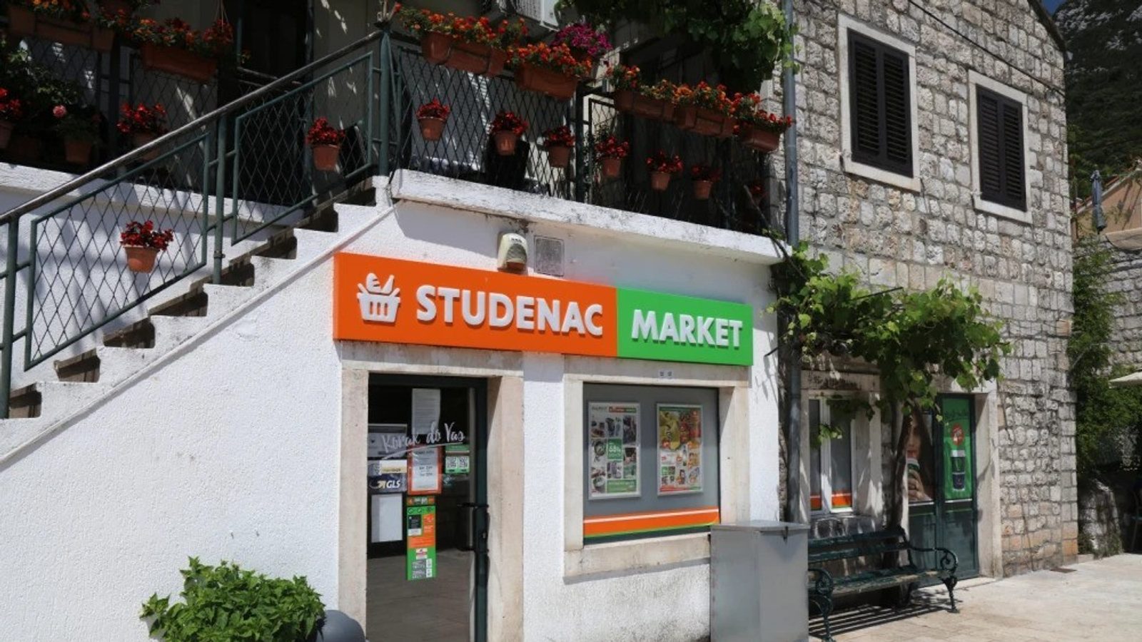 Studenac asks court to dismiss A&G Logistika 01 bankruptcy petition; A&G demands immediate opening of proceedings